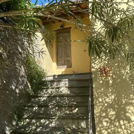 Konukevi Fontecristina 4*
